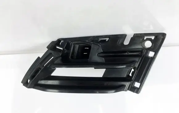 Skoda Octavia Mk3 (5E) Front bumper mounting bracket 5E0807724A