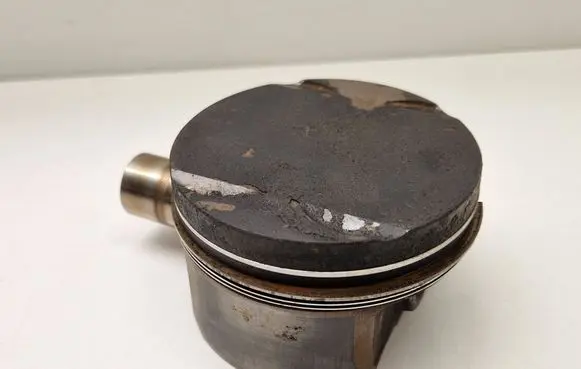 BMW 7 E38 Piston 11251437036 1437036 84L53