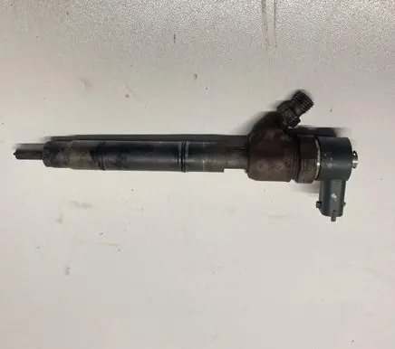 Hyundai i30 Fuel injector 0445110320
