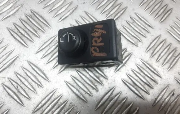 Nissan Primera Wing mirror switch