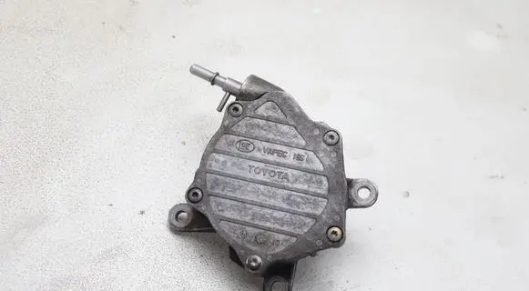 Toyota Corolla Verso AR10 Vacuum pump VAPEC19S
