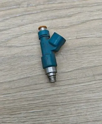 Volvo XC90 Fuel injector 025078112 6g9n-ab