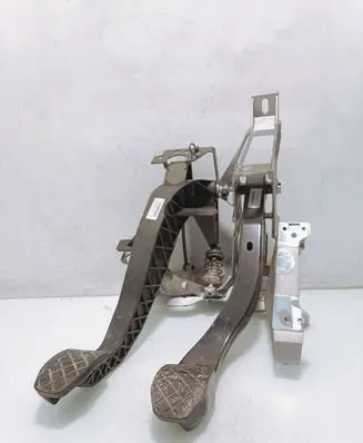 Audi A6 S6 C6 4F Pedal assembly 4F1721117D AMS12C01