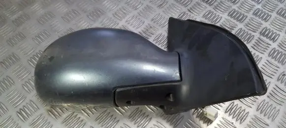 KIA Carnival Front door electric wing mirror e4012107