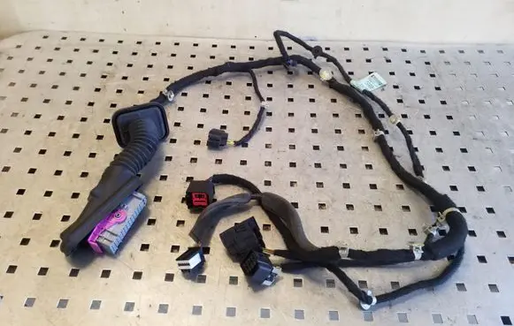 Chevrolet Orlando Front door wiring loom 95907220 7220 220722010