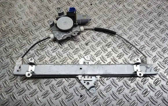 Nissan Juke I F15 Front door window regulator motor 404220