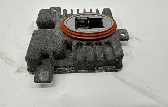 BMW 5 F10 F11 Headlight ballast module Xenon 7237647