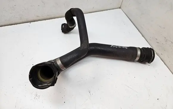 BMW X5 E70 Engine coolant pipe/hose 7536230