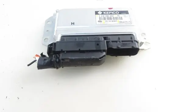 KIA Picanto Engine control unit/module 9030930494F 3911002045