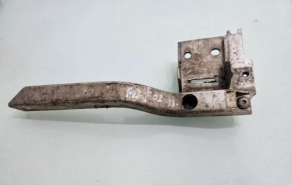 BMW 7 F01 F02 F03 F04 Radiator mount bracket 7186514