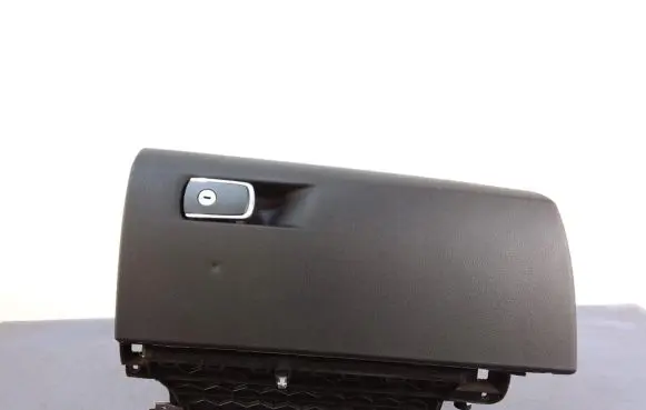 BMW 4 F32 F33 Glove box