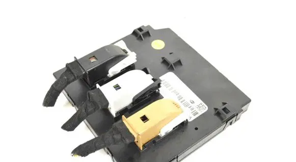 Audi A1 Central body control module 8X0907063G