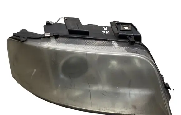 Audi A6 S6 C5 4B Headlight/headlamp 15593000