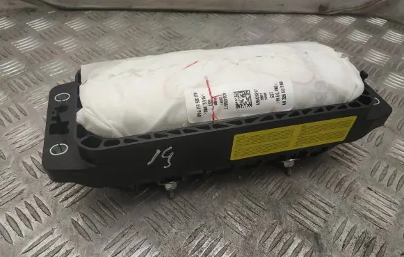 Audi Q3 F3 Passenger airbag 83A880204D