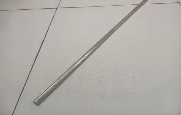 Volkswagen PASSAT B5.5 Rear door glass trim molding 