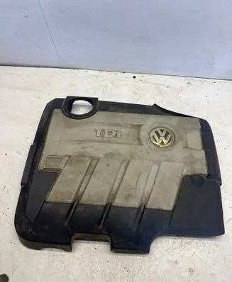 Volkswagen PASSAT B6 Engine cover (trim) 03L103925D 03L103