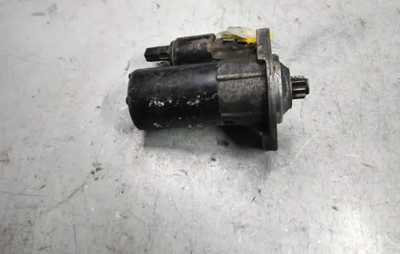 Audi A4 S4 B5 8D Starter motor 1005821879
