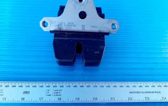 Ford Focus Tailgate/trunk/boot lock/catch/latch 8M51R442A66DB 133814 01041155004