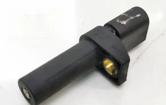 Mercedes-Benz E W212 Crankshaft position sensor A0031532828