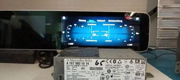 Mercedes-Benz GLE W167 Radio/CD/DVD/GPS head unit A1679001414