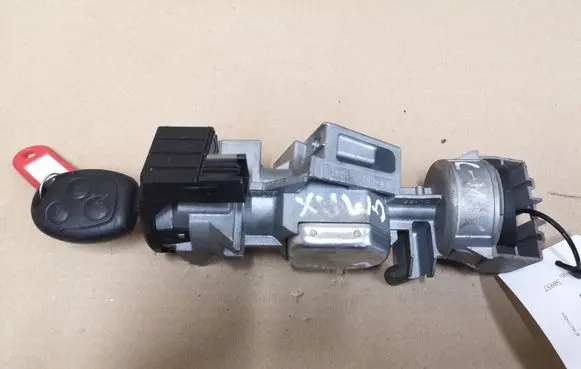 Ford Focus C-MAX Ignition lock 3M513F880A