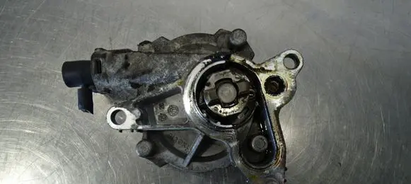 Renault Trafic II (X83) Vacuum pump