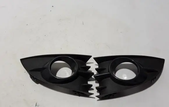 Renault Scenic II - Grand scenic II Front bumper lower grill 7701477303