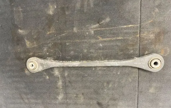 Volkswagen Touareg II Rear control arm 7P0501529