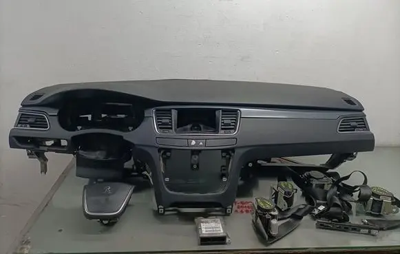 Peugeot 508 Dashboard 