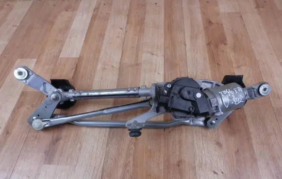 Toyota C-HR I Front wiper linkage and motor 85110F4010 85150F4010