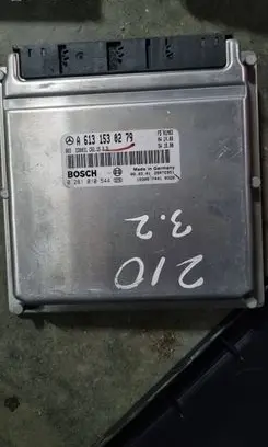 Mercedes-Benz S W220 Engine control unit/module A6131530279 0281010544