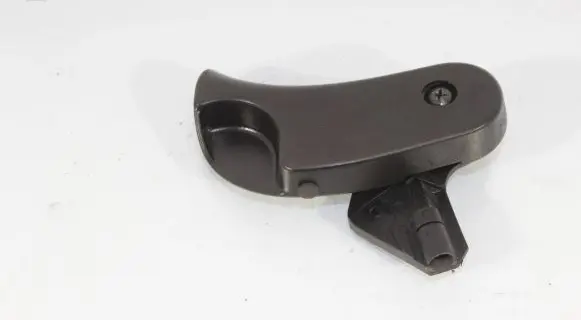 BMW 3 E46 Engine bonnet (hood) release handle 8223163