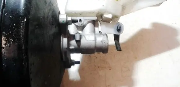 Nissan X-Trail T31 Master brake cylinder