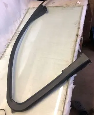 BMW X2 U10 Front door glass trim molding 51415a30791