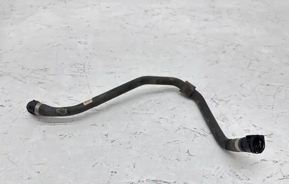 BMW 4 F36 Gran coupe Coolant pipe/hose 8633480