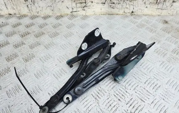 Audi TT Mk1 Tailgate/trunk/boot hinge 8N7827300A 8N7827299A