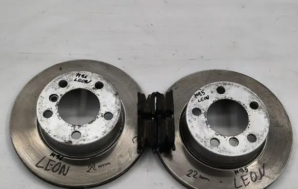Seat Leon (1P) Brake pads (front) 