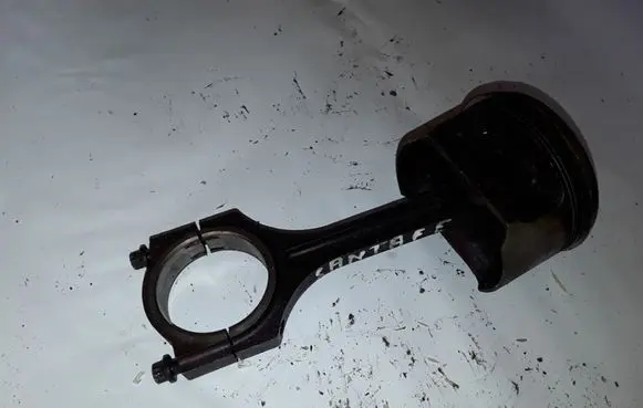Hyundai Santa Fe Piston with connecting rod NOCODE