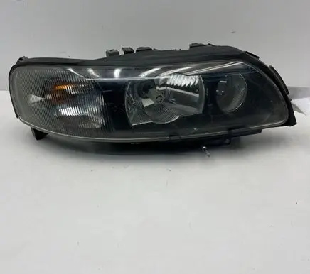 Volvo XC70 Headlight/headlamp 30655906