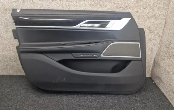 BMW 7 G11 G12 Front door card panel trim