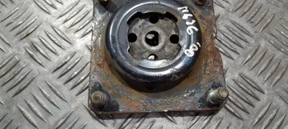 Mazda 626 Coil spring mount 