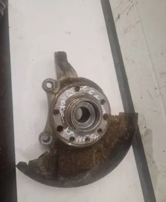 Opel Signum Front wheel hub 6698L