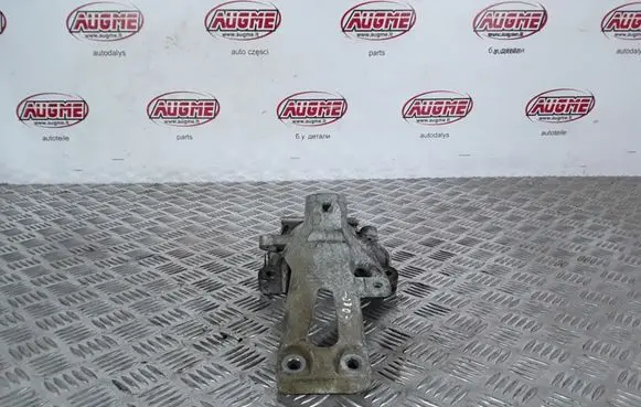 Audi A4 S4 B8 8K Engine mounting bracket 8K010030B