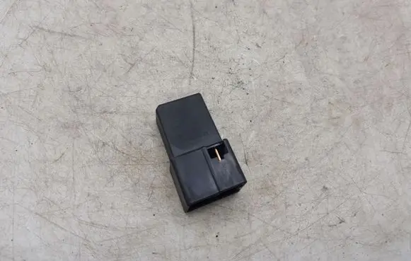 Nissan X-Trail T30 Other relay 2523079916 0303111143