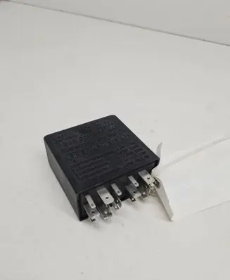 Audi A4 S4 B5 8D Other relay 5KG00656804 4B0919471 387