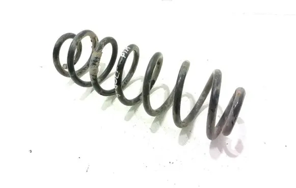 Volkswagen Golf V Rear coil spring