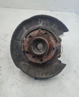 BMW 5 E39 Rear wheel hub