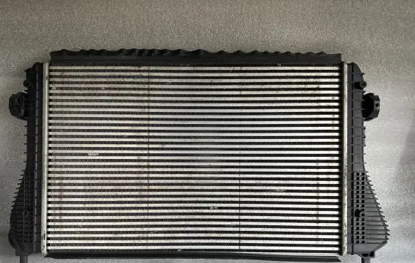 Audi A3 S3 8P Intercooler radiator 1K0145803L