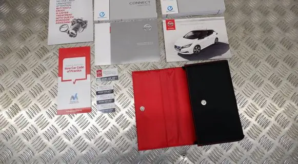 Nissan Leaf II (ZE1) Owners service history hand book 