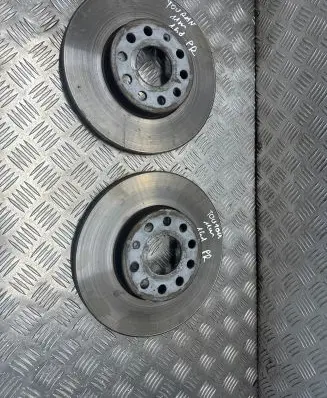 Volkswagen Touran II Front brake disc